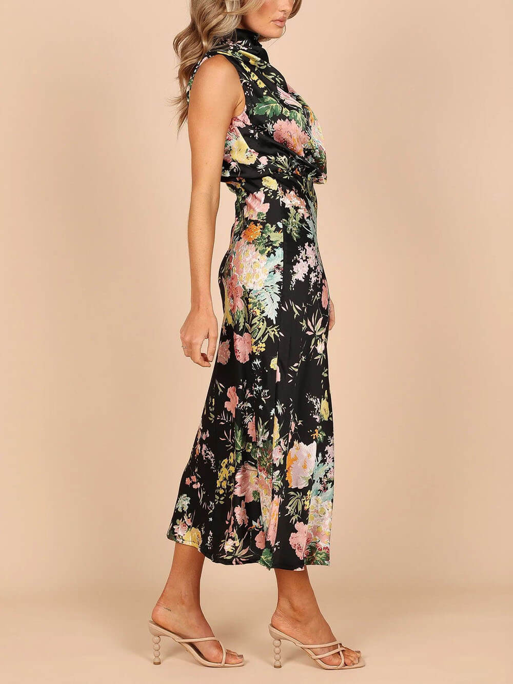 Floral Halter-Neck Maxi Dress with Elastic Waist