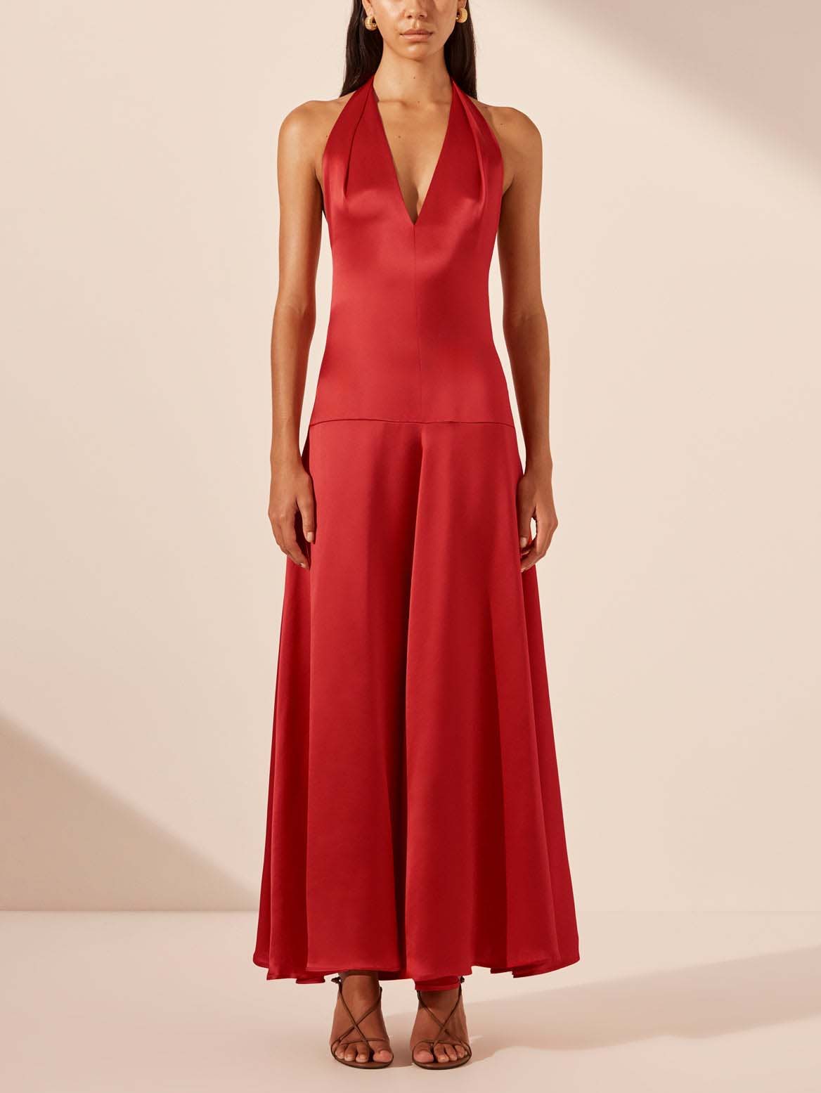 Glamorous Deep-V Halter Maxi Dress